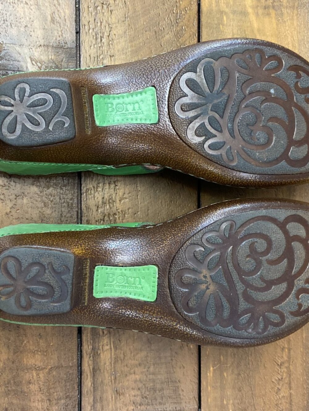 Born Green Leather Floral Wedge Sandals 🌿 sz 7 - Picture 7 of 8